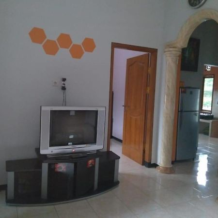 Villa Trijaya Batu  Zewnętrze zdjęcie